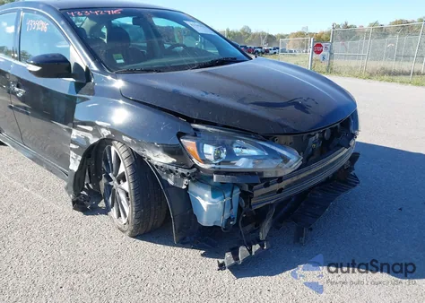 2018 Nissan Sentra Sr z USA, uszkodzony, nr VIN 3N1AB7AP9JY222663